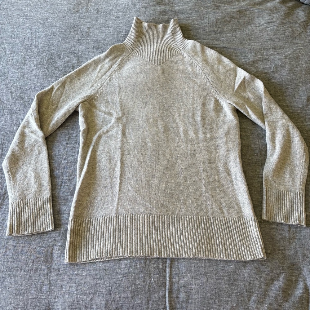 Theory cashmere sweater